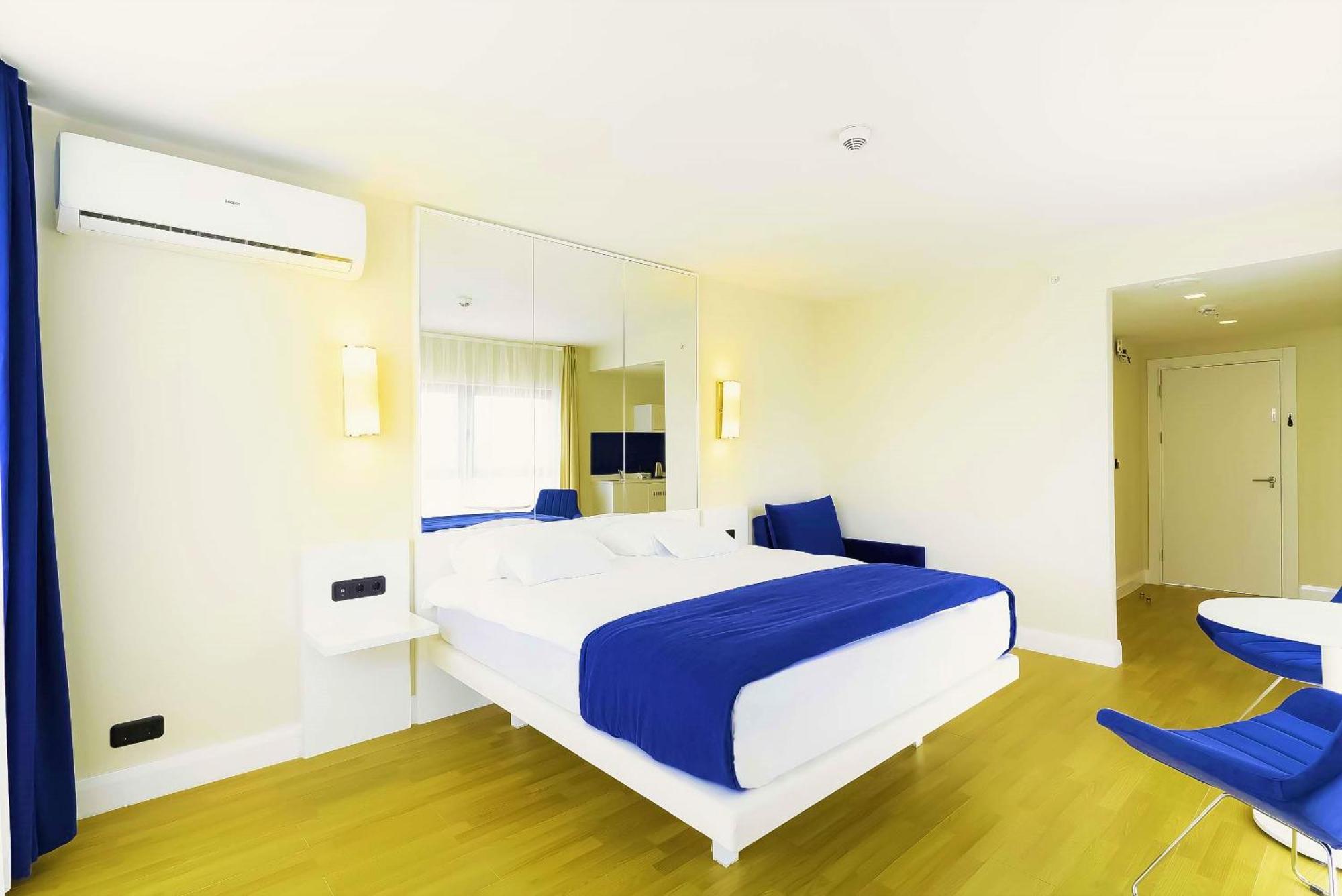 Orbi City Hotel With Sea View Batumi Exterior foto