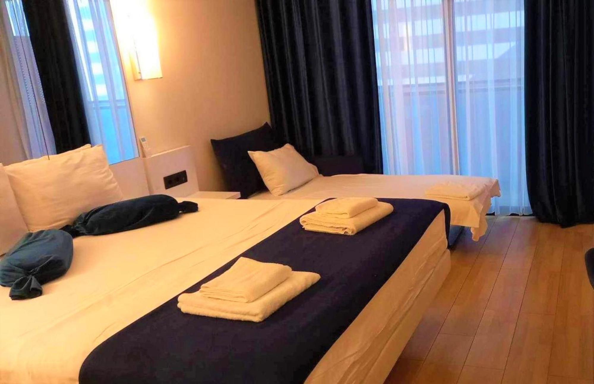 Orbi City Hotel With Sea View Batumi Exterior foto